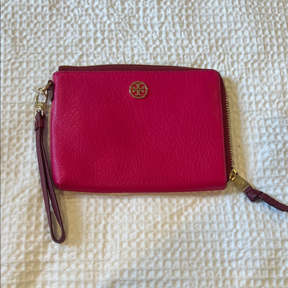 Tory Burch Pink & Fuchsia Wristlet Clutch with Gold Accents